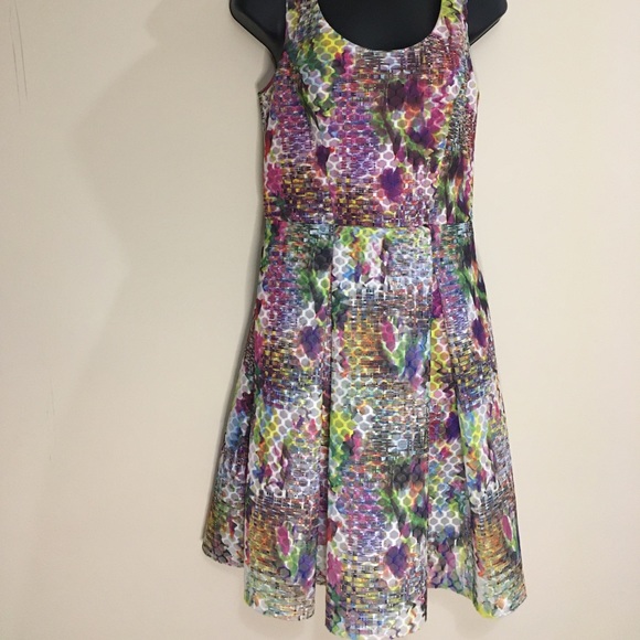 Abstract dress - Picture 2 of 4